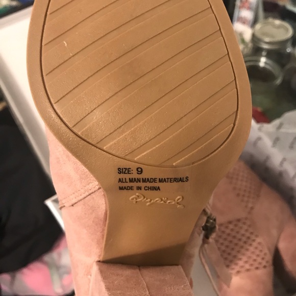 Open toes suede booties - Picture 4 of 4